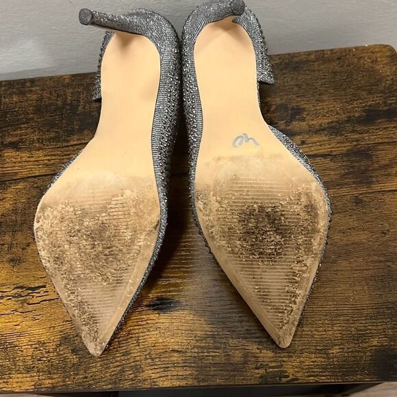 Steve Madden silver sparkles and shimmery rhinestones pointed toe stilettos. Siz - Picture 10 of 12
